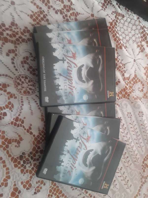 VAMPIRE SECRETS - 6 DVD BOX SET FROM HISTORY CHANNEL