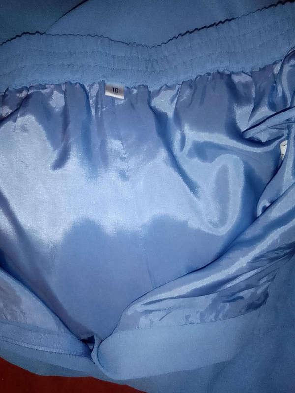 STUNNING LIGHT BLUE THREE PIECE LADIES SUIT WITH BLING DETAIL IN AS NEW CONDITION