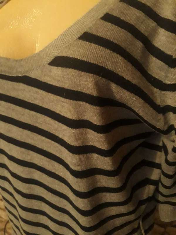 IMAGE BRAND BLACK/GREY KNITTED TOP IN NEW CONDITION - SIZE 14/38/XL
