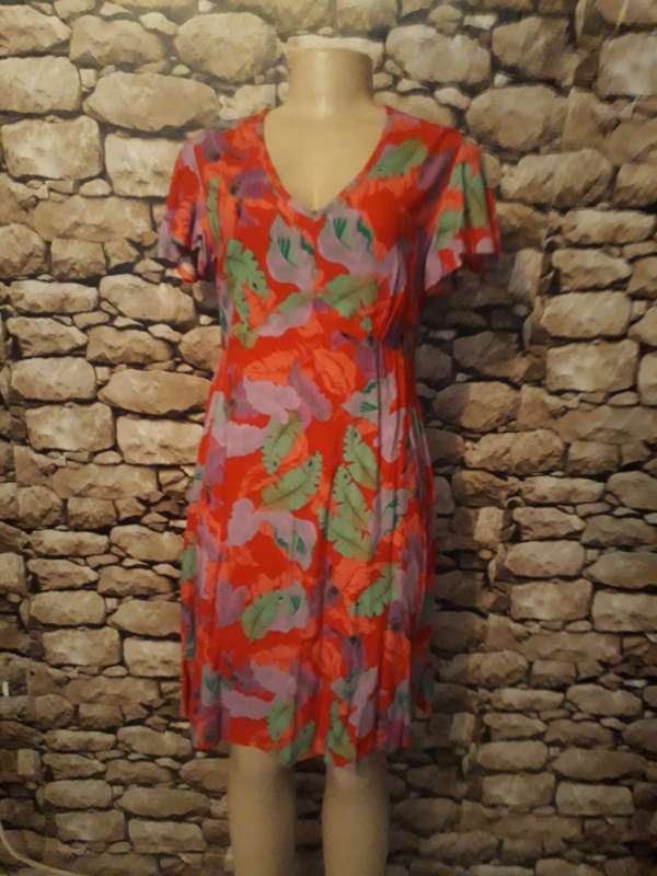 LOVELY COLOURFUL SUMMER DRESS IN 100% VISCOSE - NEW ITEM - SIZE 28/30 SMALL