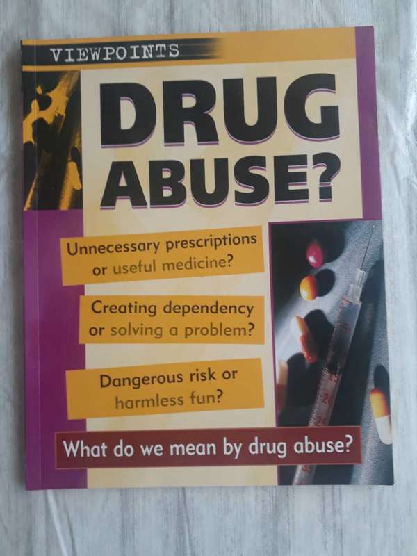 SELFHELP BOOK - DRUG ABUSE - SOFTCOVER - AS NEW CONDITION