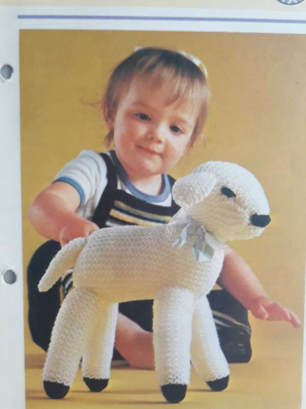 TOY KNITTING PATTERN  - LAMB