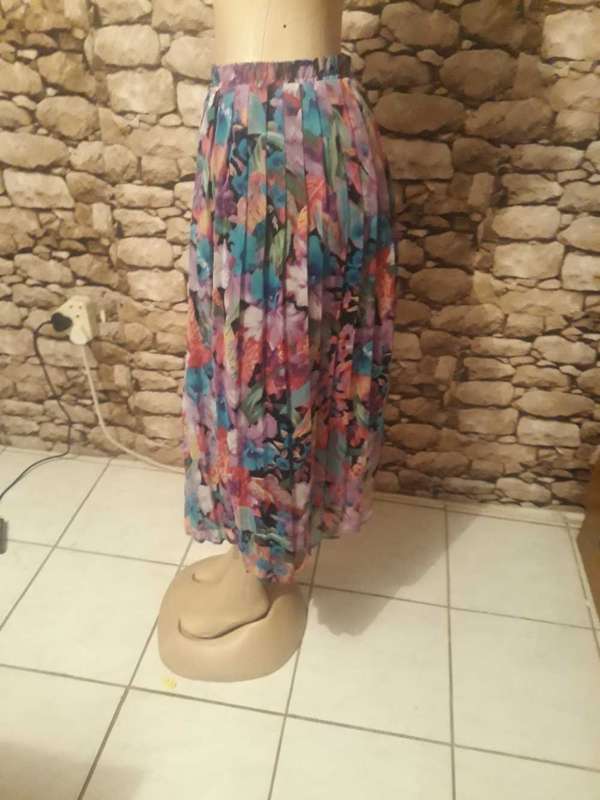 FLOWER PRINTED PLEATED PATTERN A LINE SKIRT - LINED - SIZE 16/38/XTRA LARGE