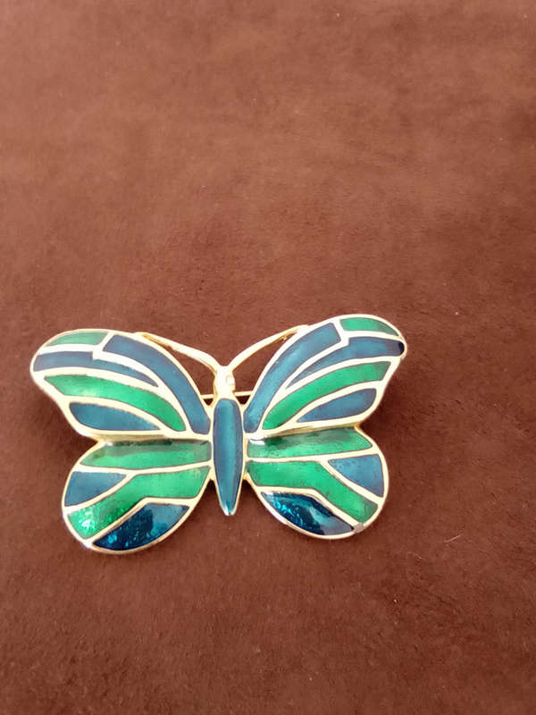 VINTAGE COSTUME GOLD TONE BUTTERFLY BROOCH WITH BLUE & GREEN ENAMEL - 6 cm