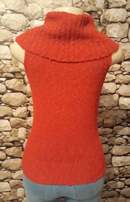 Debbie Morgan Brand - Dark Red Pullover Knitted Top with Cowl Neck and Sleeveless - Size S/8/32