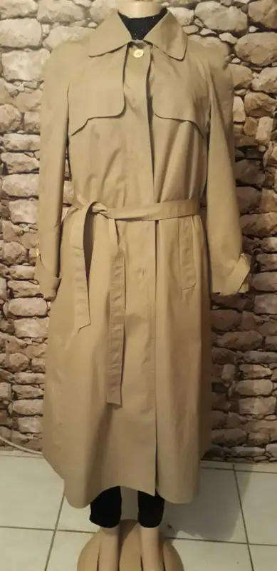 VINTAGE 1980'S RUDCO RAINCOAT BEIGE WITH REMOVABLE INNER AS NEW CONDITION - SIZE 10/34/M