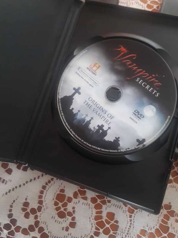 VAMPIRE SECRETS - 6 DVD BOX SET FROM HISTORY CHANNEL