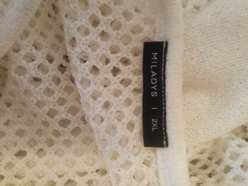 MILADYS BRAND - WHITE KNITTED THROW OVER TUNIC STYLE TOP - Size XXL/16/40 - NEW ITEM