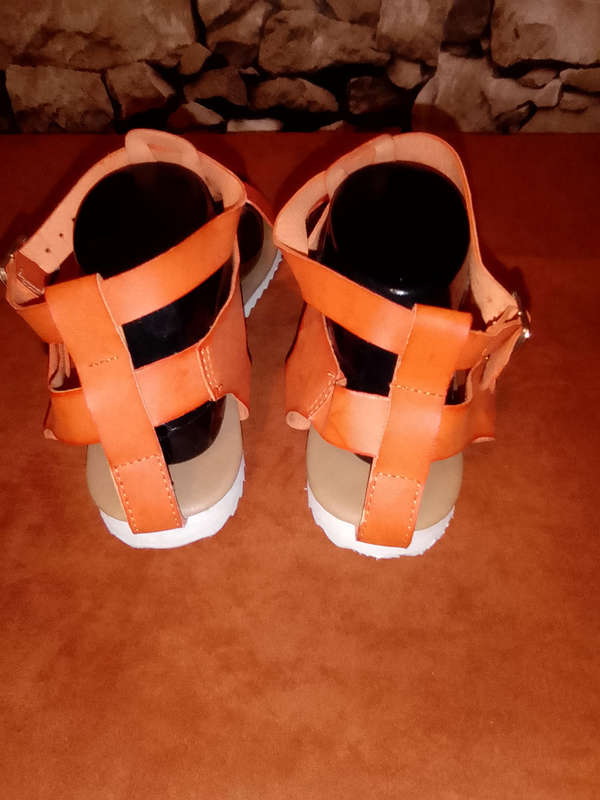 ORANGE GLADIATOR SANDALS - NEW CONDITION - SIZE 8