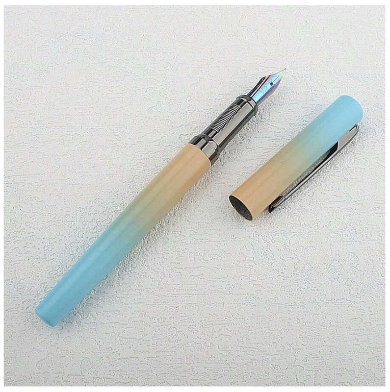 Luxury Fountain Pen with 0.77mm Tungsten Nib (Blue / Yellow)