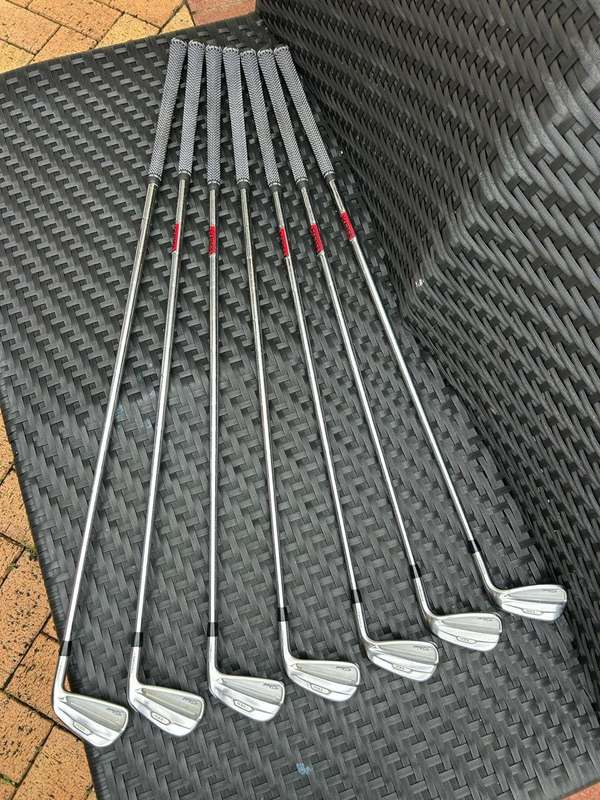 Titleist T100s