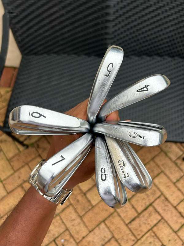 Titleist T100s
