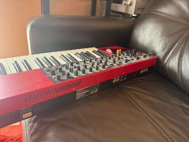 Nord wave synthesizer