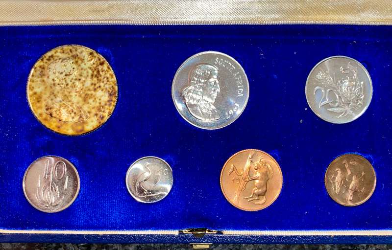 SOUTH AFRICA PROOF SET SILVER R1 TO 1 CENT -- 1967 AFRIKAANS -- IN BLUE SA MINT BOX