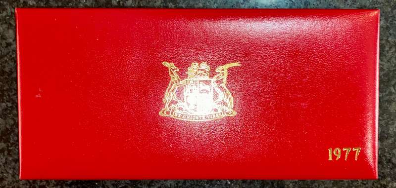 SOUTH AFRICA PROOF SET SILVER R1 TO 1/2 CENT -- 1977 -- IN RED SA MINT BOX