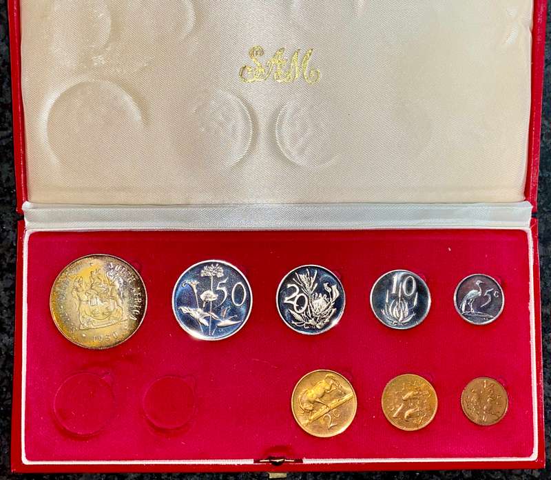 SOUTH AFRICA PROOF SET SILVER R1 TO 1/2 CENT -- 1980 -- IN RED SA MINT BOX