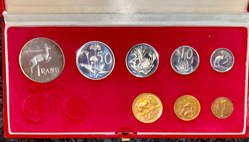 SOUTH AFRICA PROOF SET SILVER R1 TO 1/2 CENT -- 1980 -- IN RED SA MINT BOX