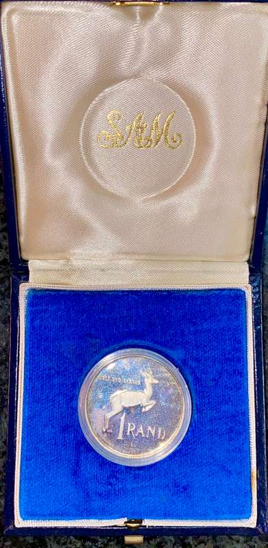 South Africa silver R1 -- 1989  -- coat of arms - in sa mint box