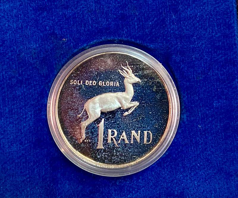 South Africa silver R1 -- 1989  -- coat of arms - in sa mint box