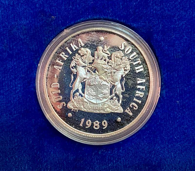 South Africa silver R1 -- 1989  -- coat of arms - in sa mint box