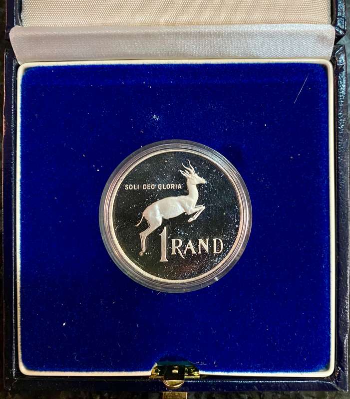 South Africa. silver proof R1 --1989-- in blue SA Mint box in capsule