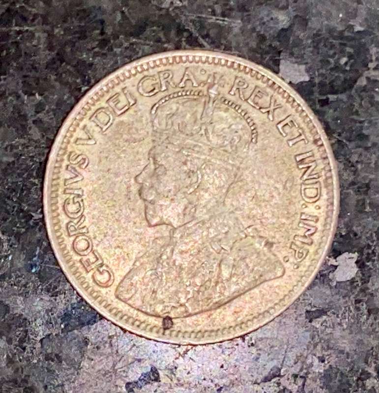 Canada 1930 -- 10 cent -- 800 silver