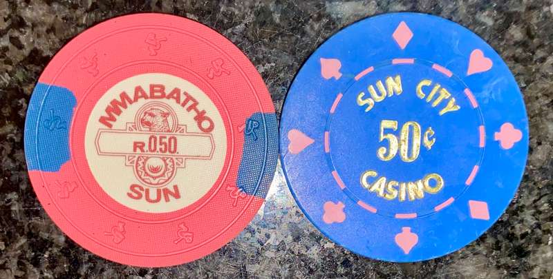 Casinos chips R0.50 - Mmabatho & Sun city (1 bid takes all)