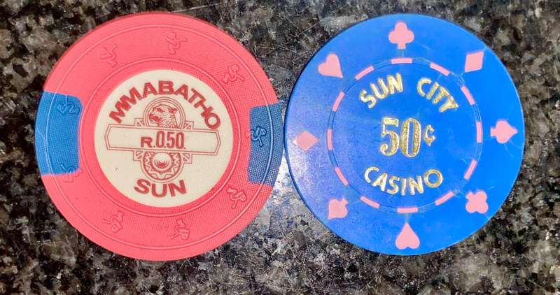Casinos chips R0.50 - Mmabatho & Sun city (1 bid takes all)
