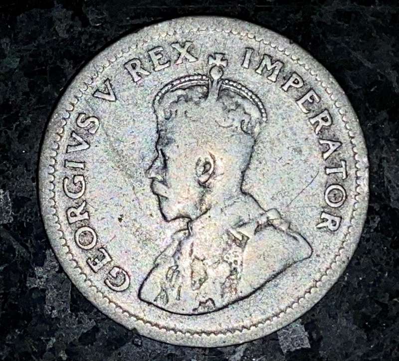 S A Union. silver 6d sixpence 1924 wreath