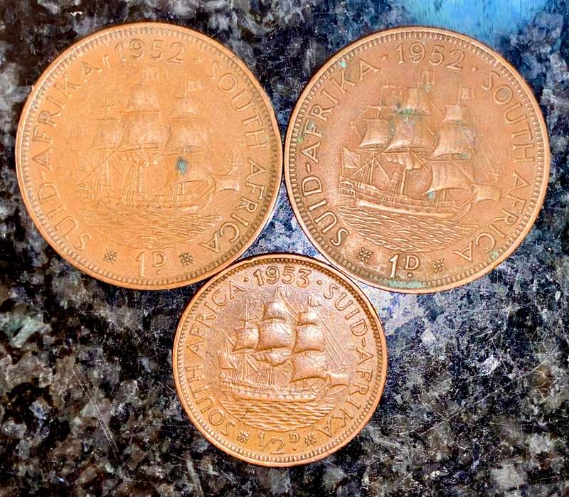 S.A Union set 1 penny 1952 & 1/2 penny 1953 (1 bid atkes all)