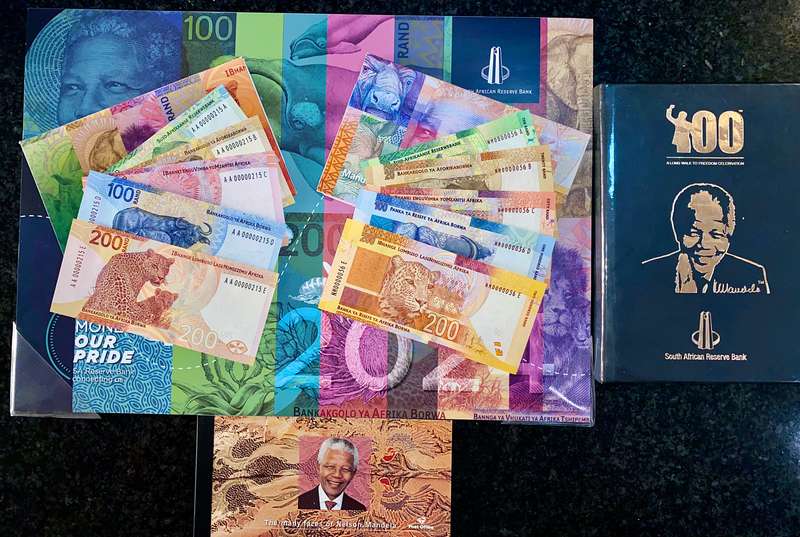 SOUTH AFRICA SET VERY LOW NO - L. KGANYAGO AA0000215 & G. MARCUS (NELSON MANDELA NM0000056 SCARCE)