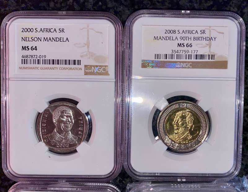 South Africa.Graded commemorative set R5 - 2000 MS64 - 2008 - 2011 MS66 & 2017 MS61(1 bid takes all)