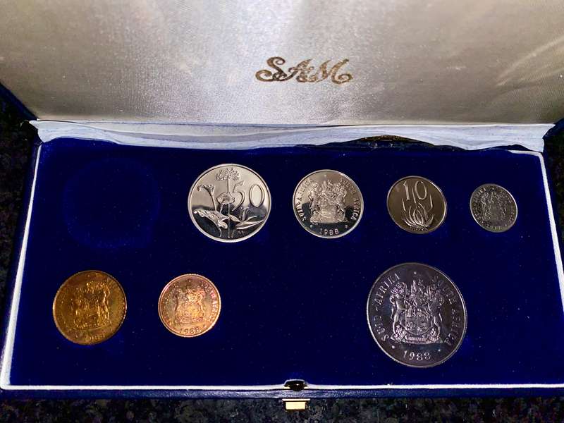 South Africa Proof set silver R1 to 1 cent missing nickel R1 - 1988 blue SA mint box with box cover