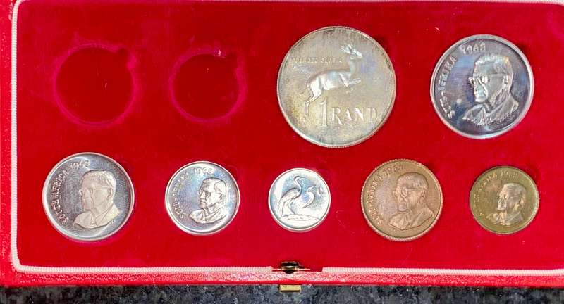 South Africa Proof set silver R1 TO 1 cent 1968 red SA mint box