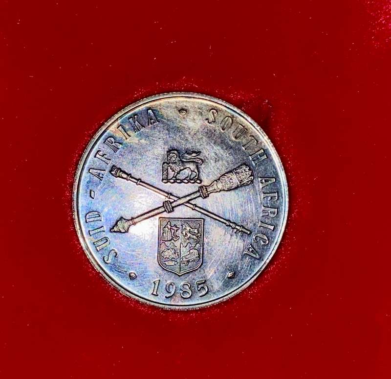 South Africa Proof silver R1 -- Parlement 1985 red SA mint box