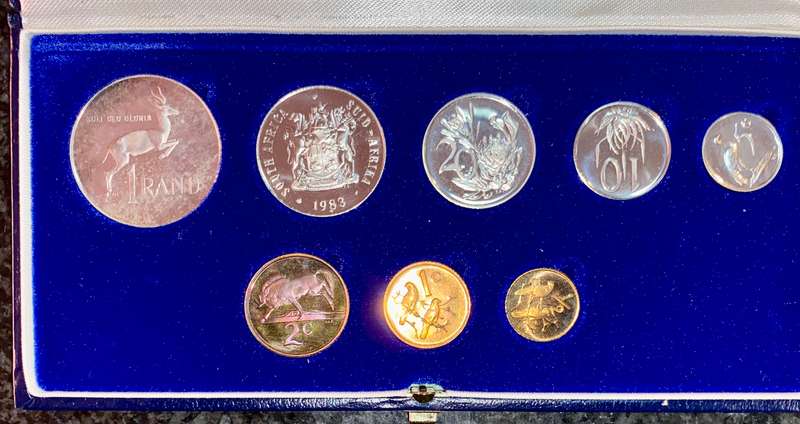 South Africa Proof set silver R1 (amazing rainbow toning) TO 1/2 cent 1983 blue SA mint box