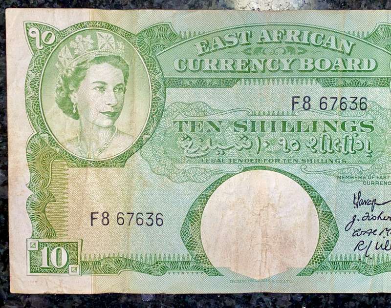EAST AFRICA CURRENCY BOARD 10 SHILLING 1958/1960 ND WTM LION HEAD