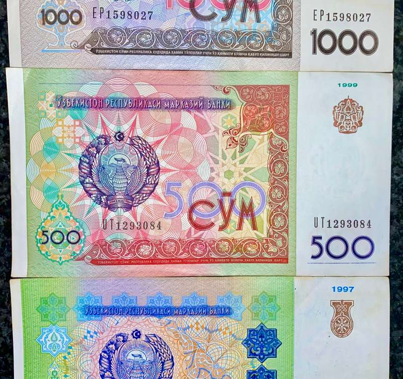 UZBEKISTAN SET 1000 SUM 2001 - 500 SUM 1999 & 200 SUM 1997 (1 BID TAKES ALL)