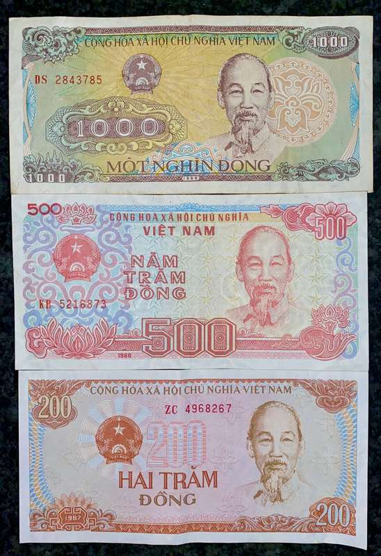 VIETNAM SET 1000 DONG - 500 DONG 1988 & 200 DONG 1987 (1 BID TAKES ALL)