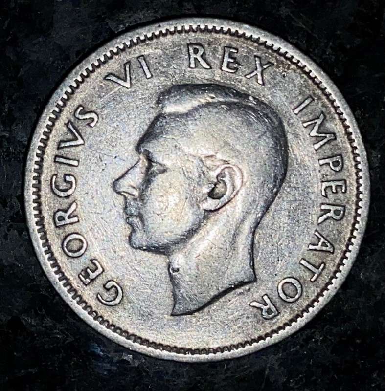 SA Union silver 1 shilling 1943