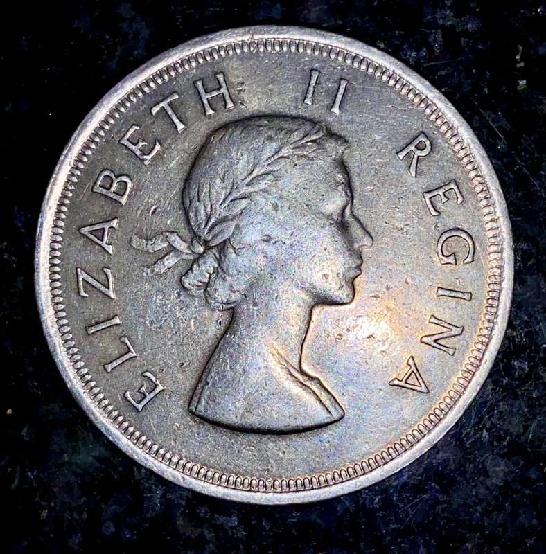 S A UNION SILVER 5 SHILLINGS 1954 -- LOW MINTAGE ONLY 17040 -- GOOD CONDITION SILVER CROWN