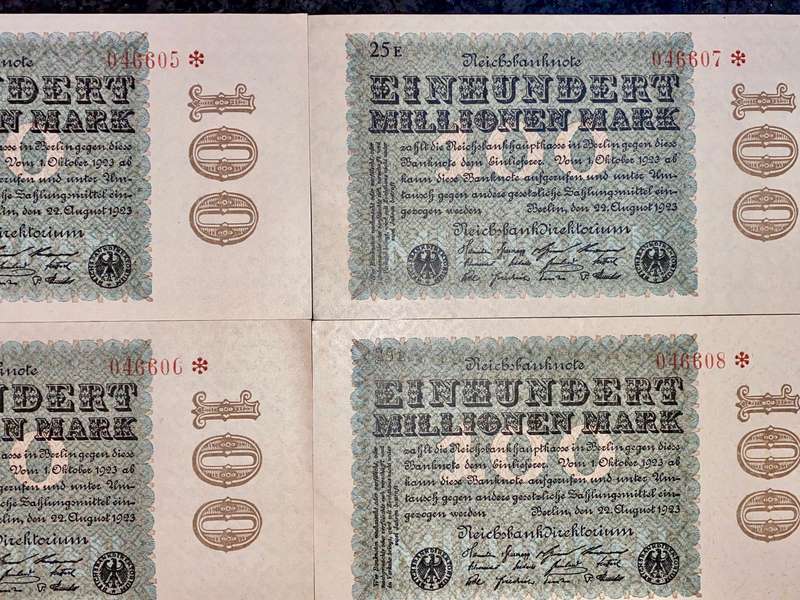 Germany. Replacement/star note 100 million mark in seq 046605- 608 UNC 1923 (1 bid takes all)