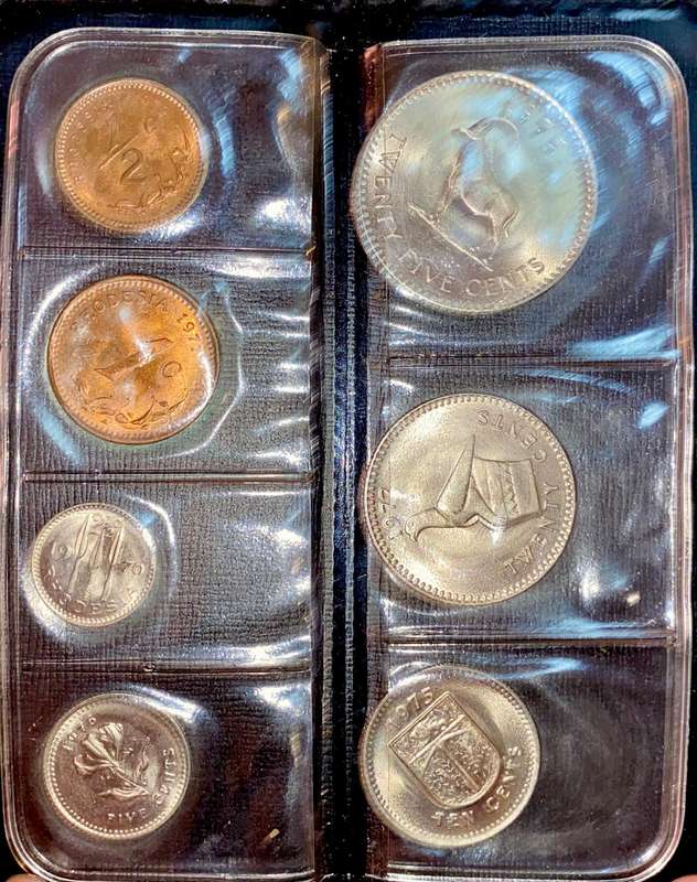 Rhodesia unc set 25 cent to 1/2 cent 1975 in coin holder