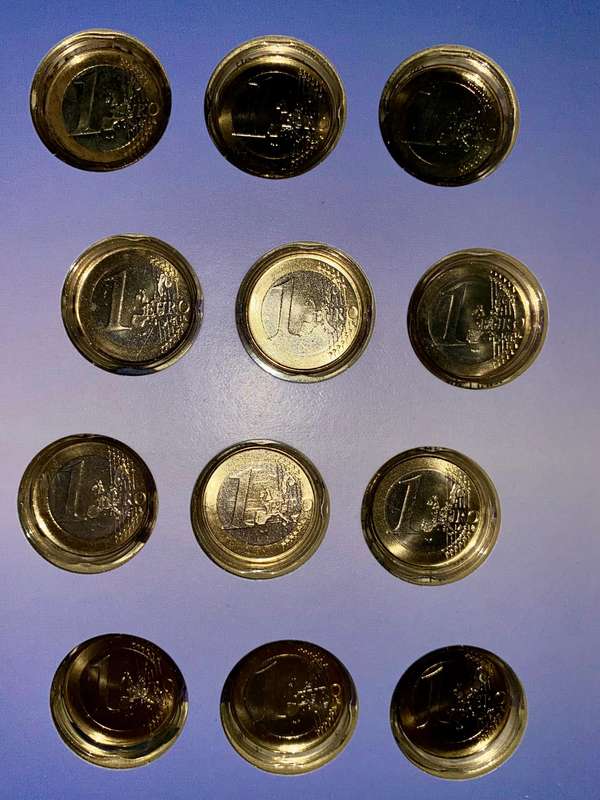 Euro Set - 12 Official countries - 1 Euro 2002 Unc in folder + original packaging