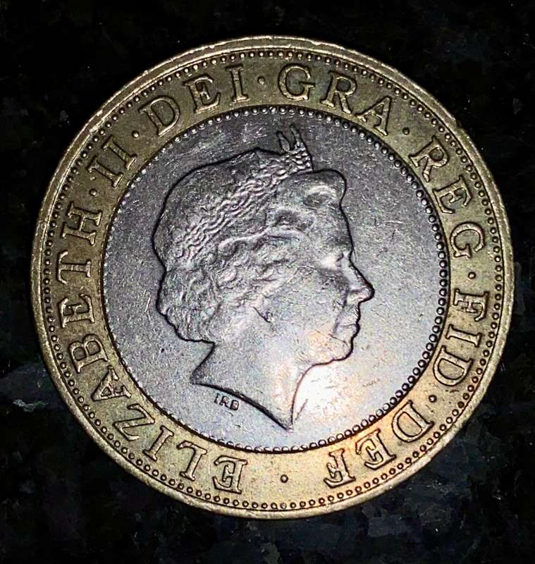 Great Britain. 2 pound 2000