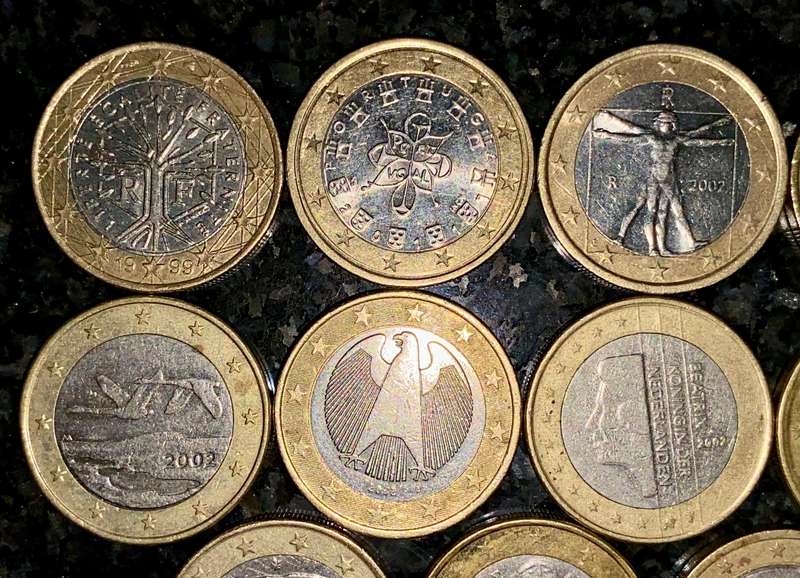 Euro Set - 11 countries - 1 Euro - all different (1 bid takes all)