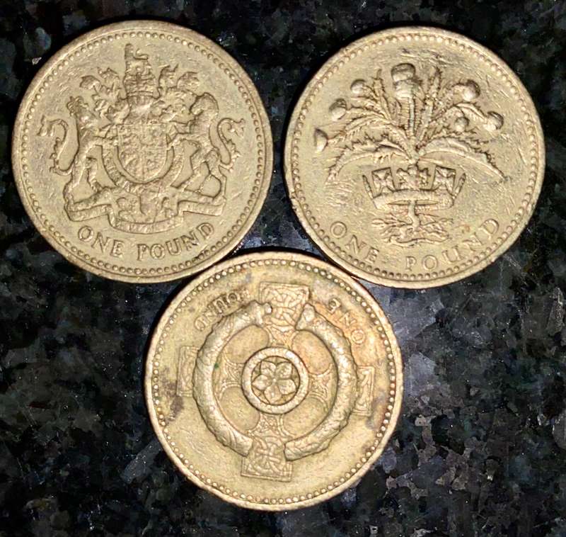 Great Britain. set 1 pound 1989 - 1993 - 1996 face value R73 (1 bid takes all)