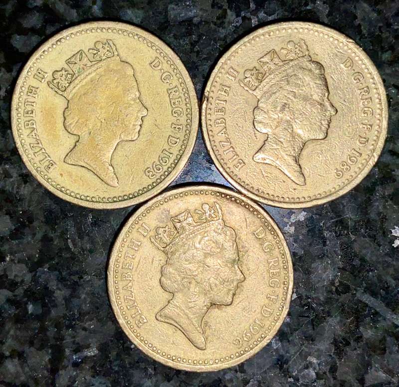 Great Britain. set 1 pound 1989 - 1993 - 1996 face value R73 (1 bid takes all)