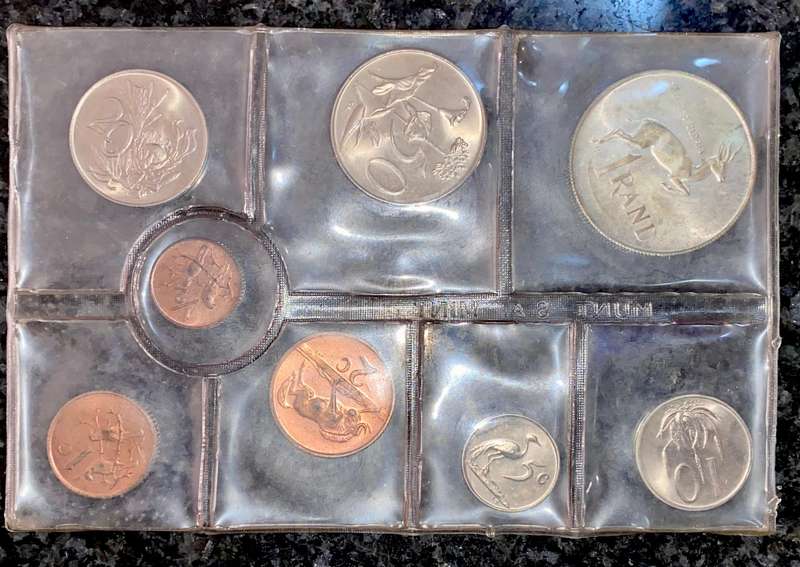 South Africa. Unc Coin Set Silver R1 to 1/2 cent 1972 sealed from SA Mint