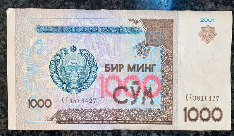 Uzbekistan. 1000 sum 2001